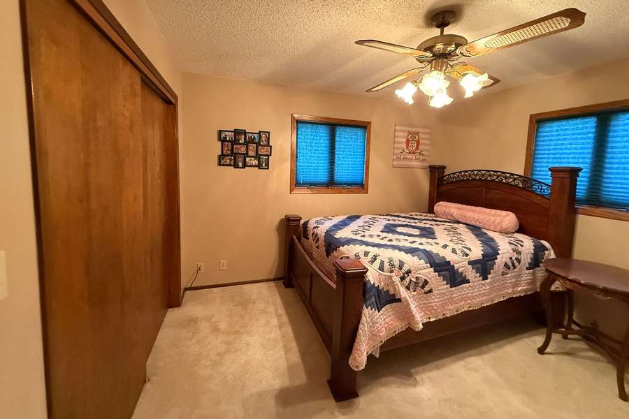 second bedroom1.jpg